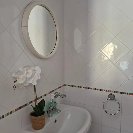 Apartamento Moradia V2 Quinta Pedra Dos Bicos -praia Da Oura -