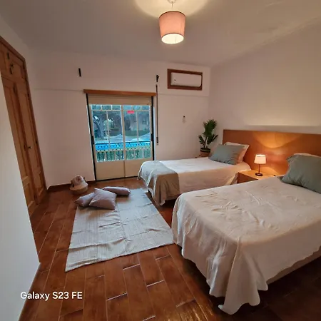 Moradia V2 - 200m Da Da Oura - Santa Eulalia * Αλμπουφέιρα