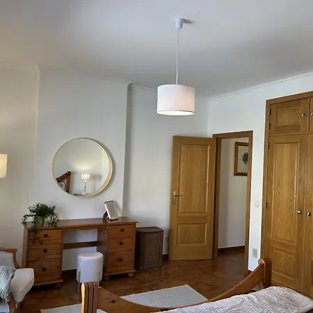 Moradia V2 - 200m Da Da Oura - Santa Eulalia *