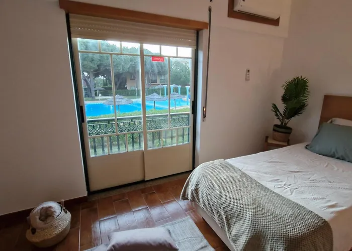 Moradia V2 - 200m Da Da Oura - Santa Eulalia Dom wakacyjny *