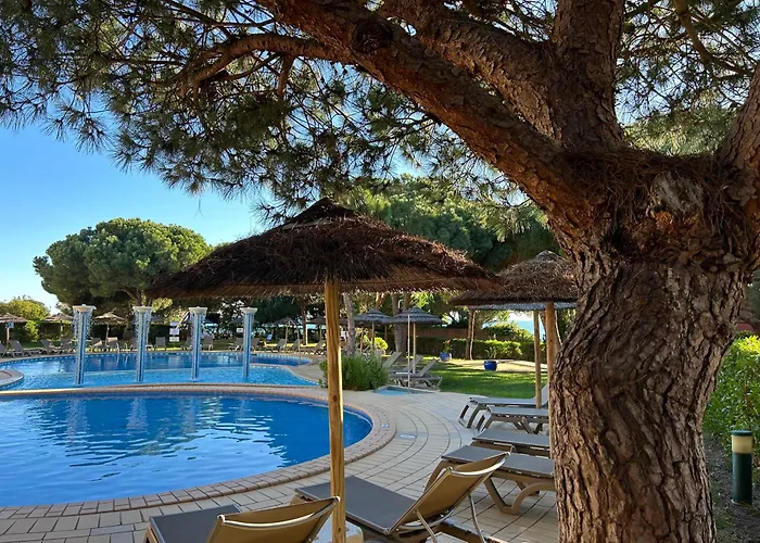 Moradia V2 - 200m Da Da Oura - Santa Eulalia Ferienhaus *