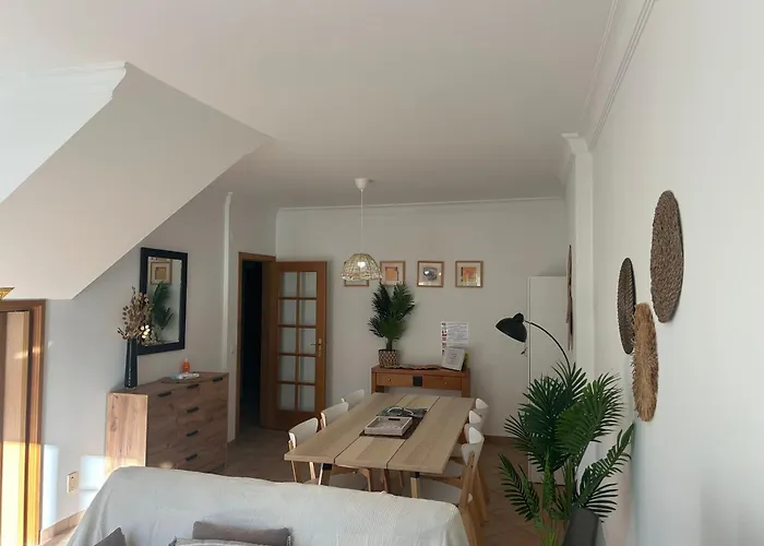 Moradia V2 - 200m Da Da Oura - Santa Eulalia Ferienhaus *