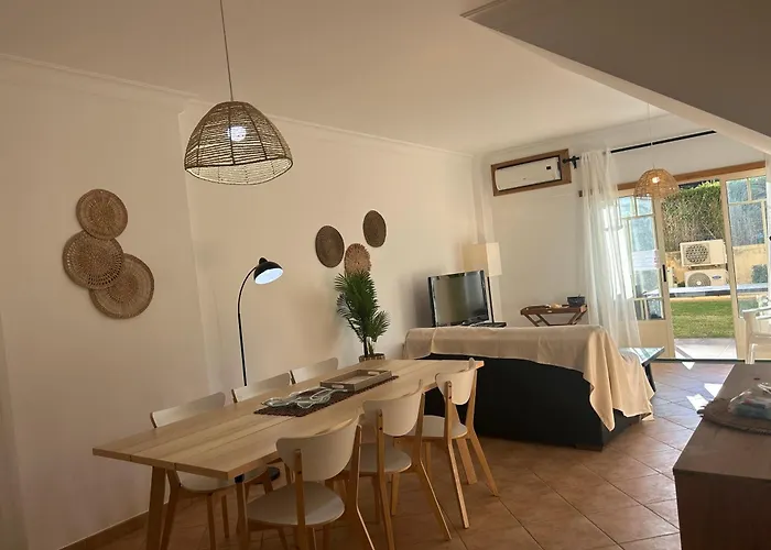 Moradia V2 - 200m Da Da Oura - Santa Eulalia Holiday home
