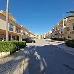Moradia V2 - 200m Da Da Oura - Santa Eulalia Nyaraló Albufeira