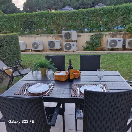 Apartment Moradia V2 - 200m Da Da Oura - Santa Eulalia *