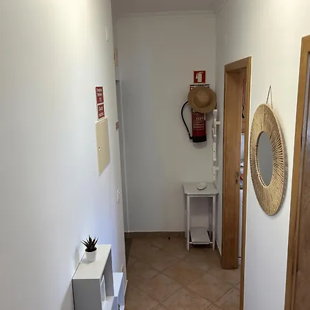 Moradia V2 - 200m Da Da Oura - Santa Eulalia * Αλμπουφέιρα