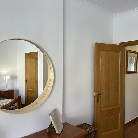 Moradia V2 - 200m Da Da Oura - Santa Eulalia