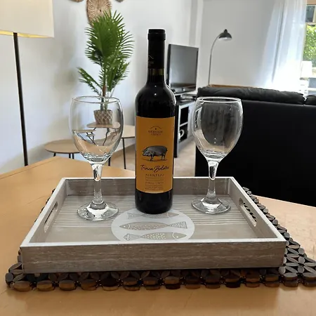 Moradia V2 - 200m Da Da Oura - Santa Eulalia דירה